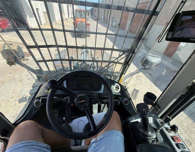 DOOSAN DL200-5 **WHEEL LOADER**